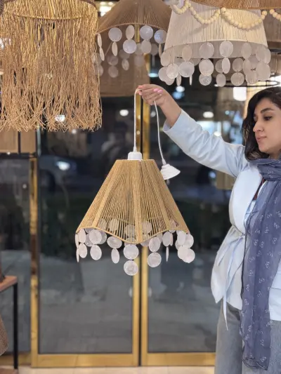 لوستر رافیا مدل دفرمه35 همراه با صدف طبیعی