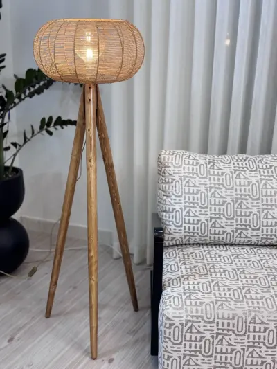 کنارسالنی سه پایه با شید بیضی