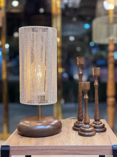 آباژور عدسی چوب گردو قهوه ای بزرگ با شید استوانه 15